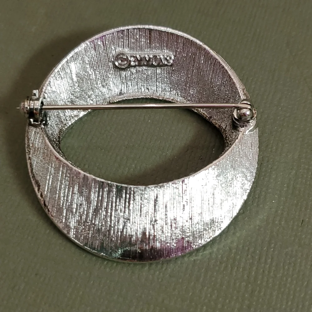 Emmons Brushed Silver Tone Round Floral Brooch Pin Vintage Costume Jewelry